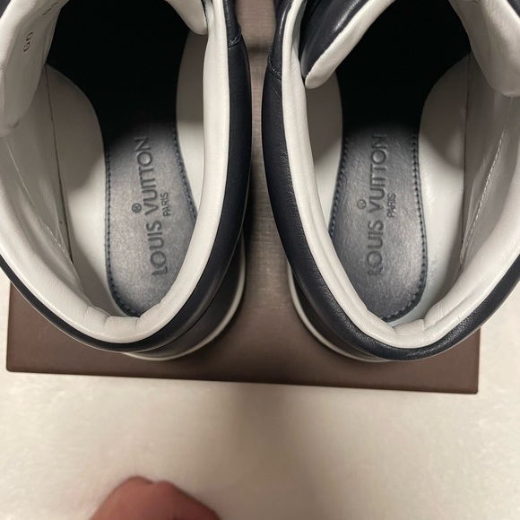 Louis Vuitton sneakers - Picture 5 of 9